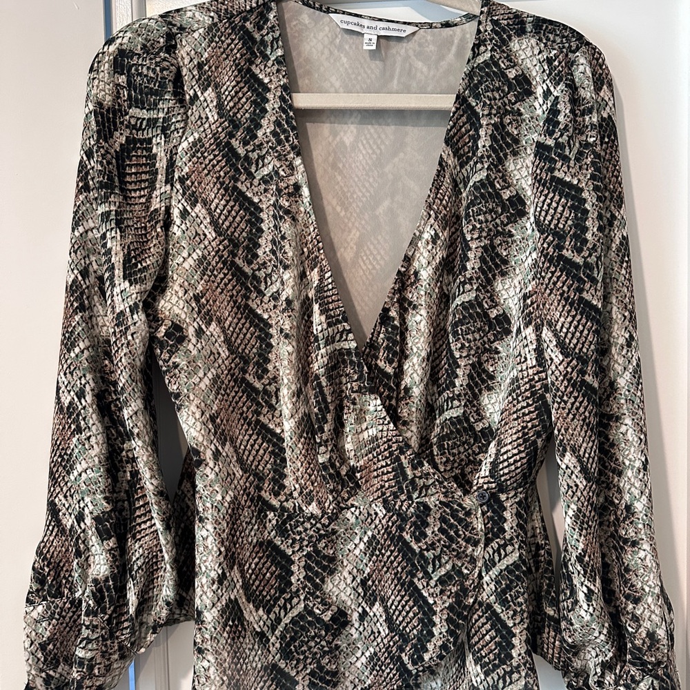 cupcakes & cashmere Brown and Black Snake Print Wrap Top